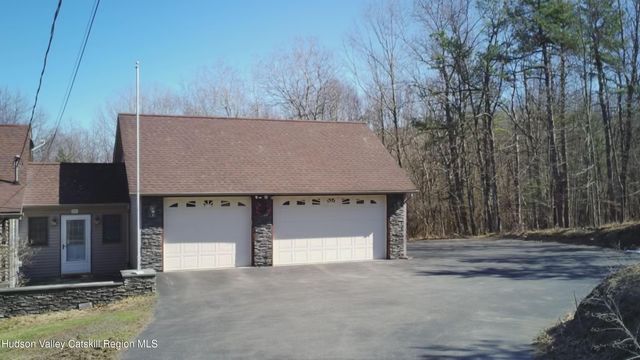 297 Turkey Hill Road, Clermont, NY 12571