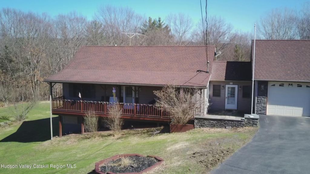 297 Turkey Hill Road, Clermont, NY 12571