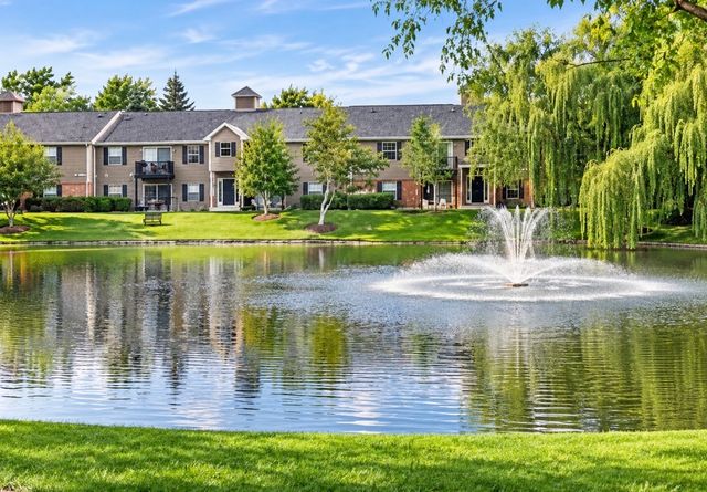 1517 Raymond Drive 103, Naperville, IL 60563