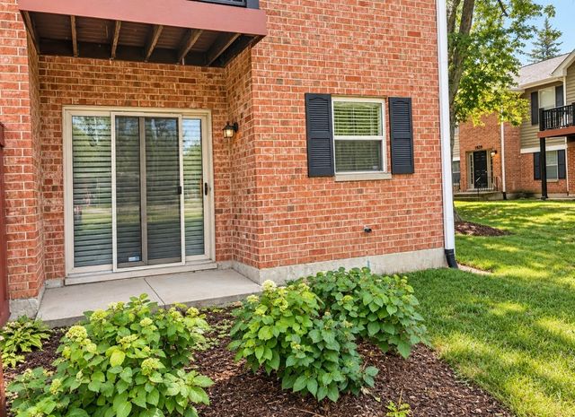 1517 Raymond Drive 103, Naperville, IL 60563