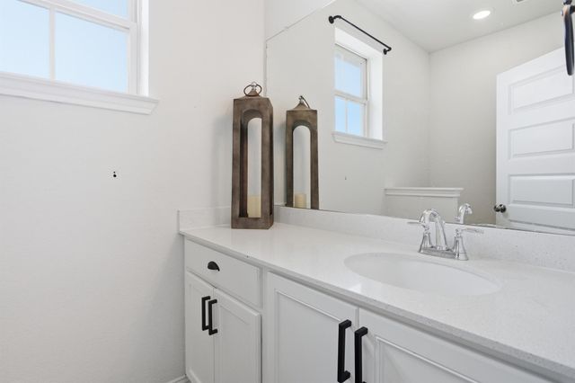 8525 Leroi DR 368, Austin, TX 78744