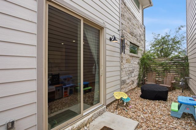 8525 Leroi DR 368, Austin, TX 78744