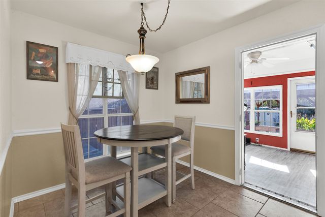 2510 Holiday Street, Denison, TX 75020