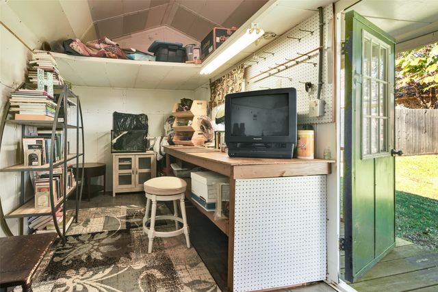 2510 Holiday Street, Denison, TX 75020