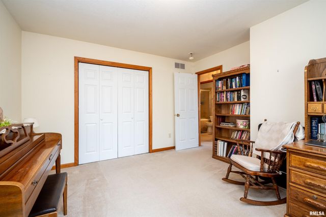 2122 W JUBILEE Lane, Dunlap, IL 61525
