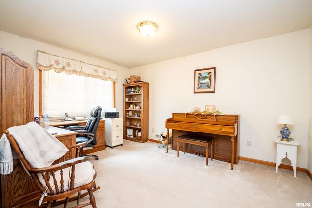 2122 W JUBILEE Lane, Dunlap, IL 61525