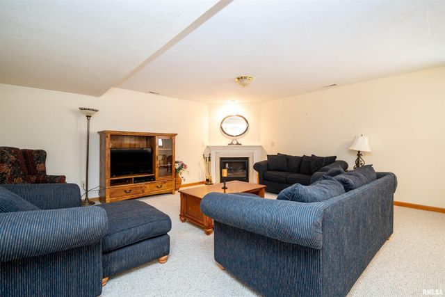 2122 W JUBILEE Lane, Dunlap, IL 61525