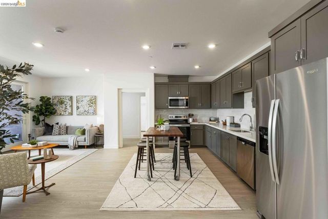 500 Somi CT 308, Hayward, CA 94544