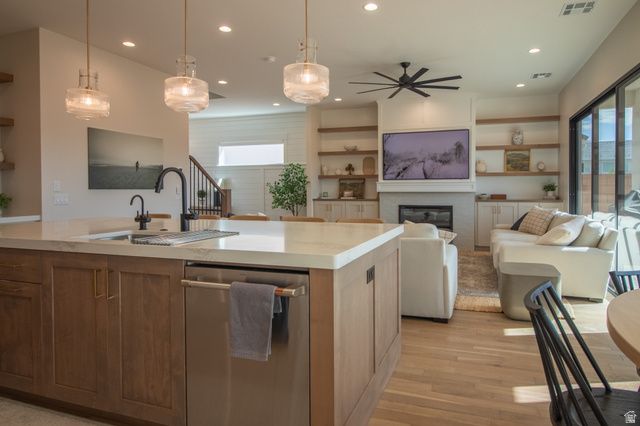 2824 E FRESHET DR, Washington, UT 84780