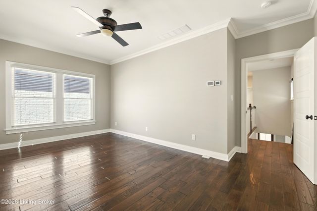 10910 Kings Crown Dr, Prospect, KY 40059