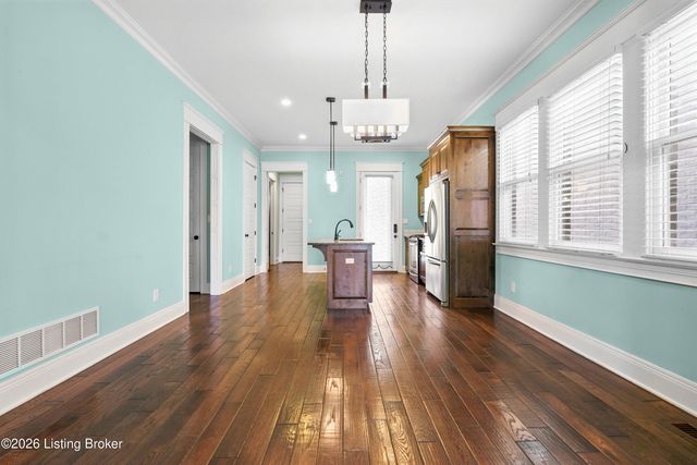 10910 Kings Crown Dr, Prospect, KY 40059