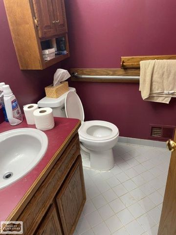 52811 Kelly Street, Macomb Twp, MI 48042