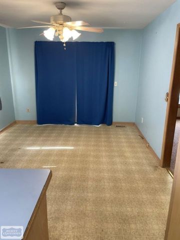 52811 Kelly Street, Macomb Twp, MI 48042