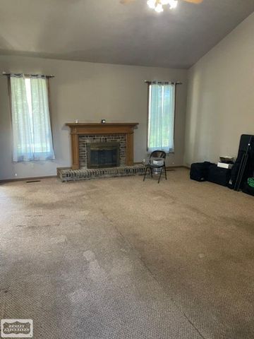 52811 Kelly Street, Macomb Twp, MI 48042