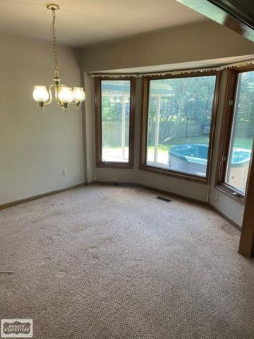 52811 Kelly Street, Macomb Twp, MI 48042