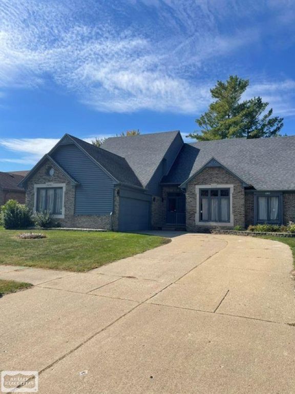 52811 Kelly Street, Macomb Twp, MI 48042