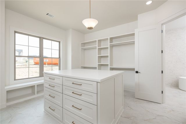 1148 Noah Street, Fayetteville, AR 72703