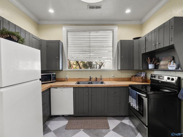 607 Prospect Drive, Decatur, AL 35601