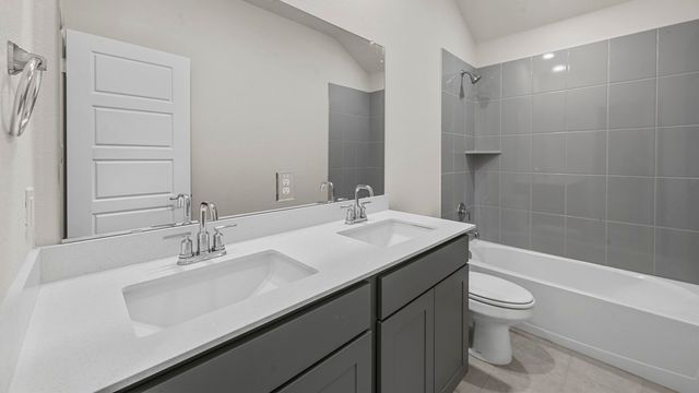 742 Hart Leaf Lane, Lavon, TX 75166