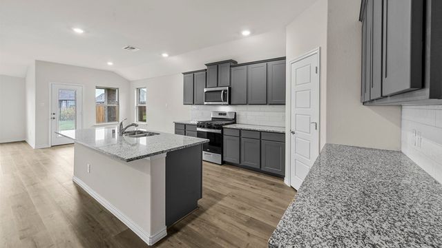 742 Hart Leaf Lane, Lavon, TX 75166