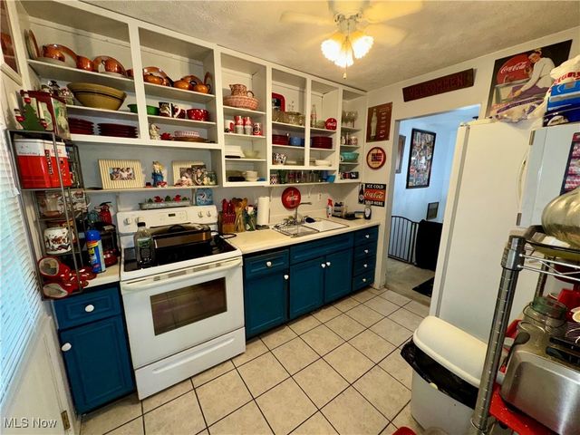 1729 Allen Avenue, Ashtabula, OH 44004