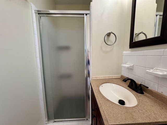 5585 MILFORD RD, Memphis, TN 38120