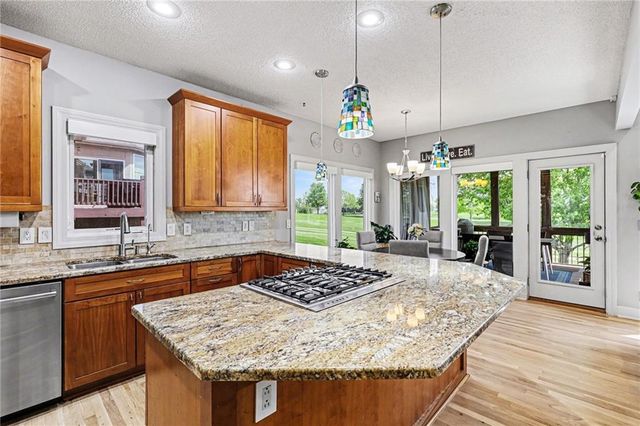 1923 NE 104th Terrace, Kansas City, MO 64155