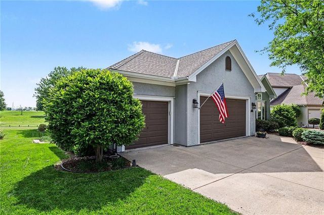 1923 NE 104th Terrace, Kansas City, MO 64155