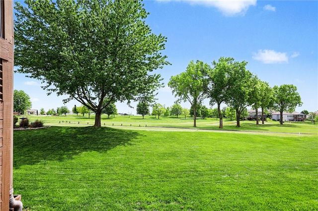 1923 NE 104th Terrace, Kansas City, MO 64155