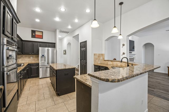 5 Cimarron Court, Trophy Club, TX 76262