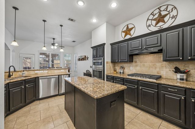 5 Cimarron Court, Trophy Club, TX 76262