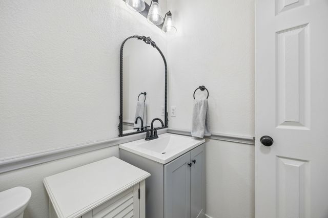 5 Cimarron Court, Trophy Club, TX 76262