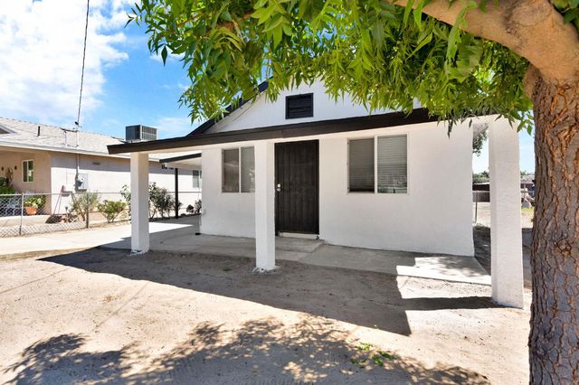 13583 E Parlier Avenue, Parlier, CA 93648