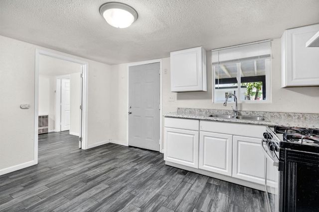 13583 E Parlier Avenue, Parlier, CA 93648