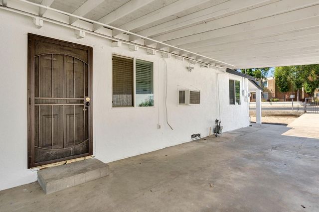 13583 E Parlier Avenue, Parlier, CA 93648
