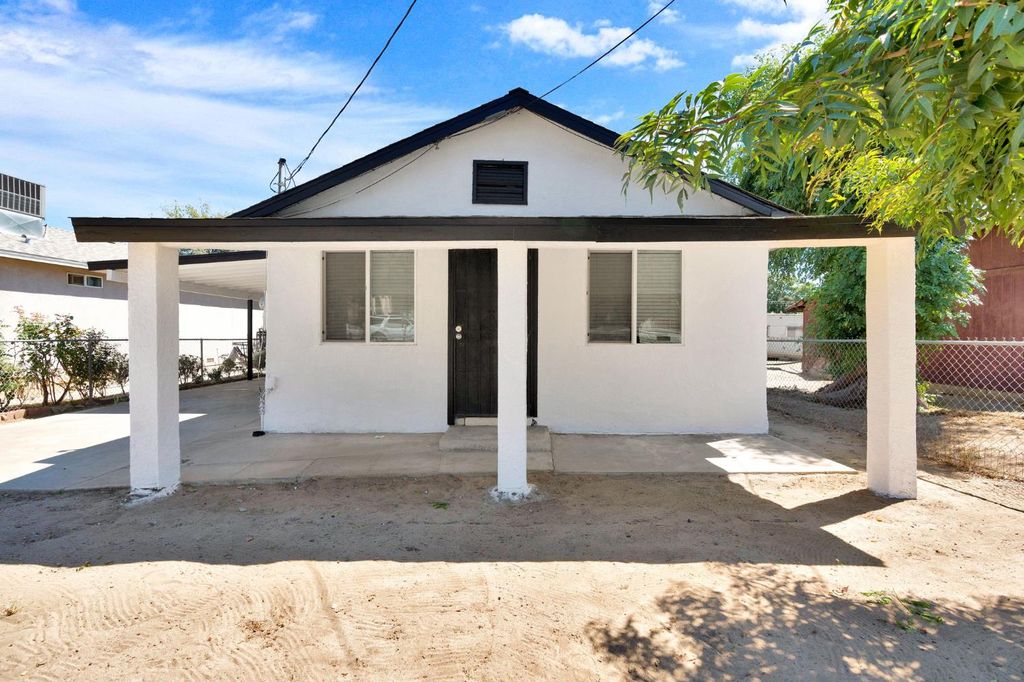 13583 E Parlier Avenue, Parlier, CA 93648