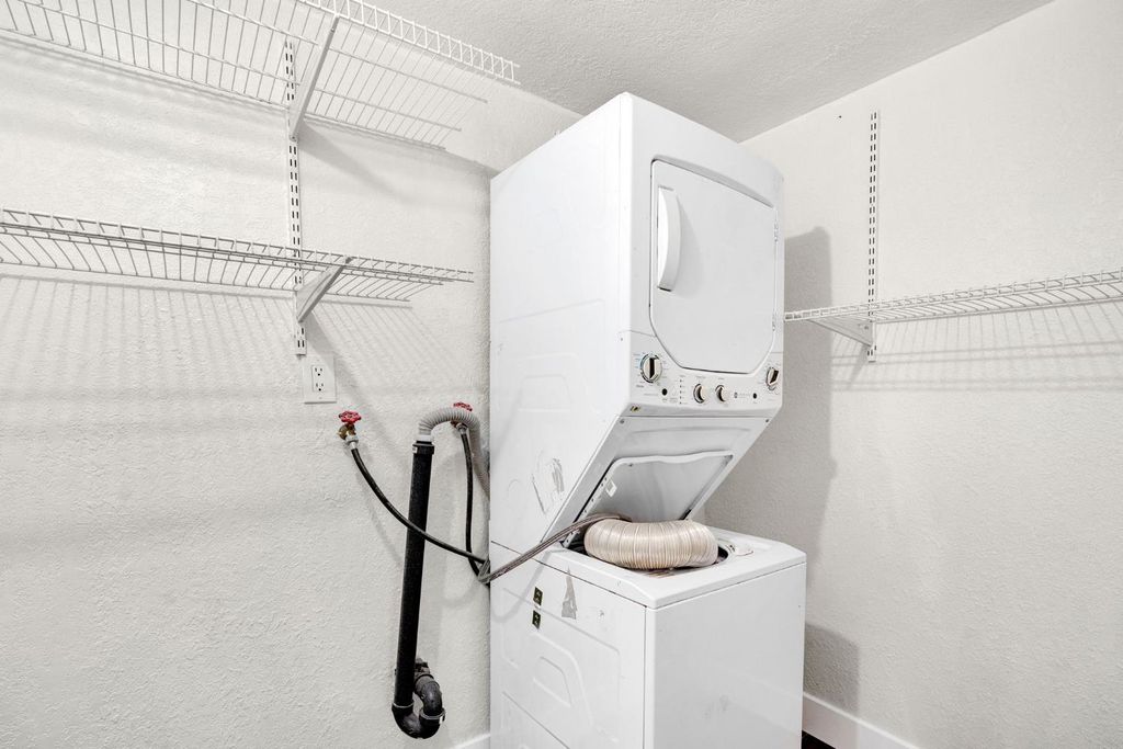 Image 20 of property listing at 13583 E Parlier Avenue, Parlier, CA 93648