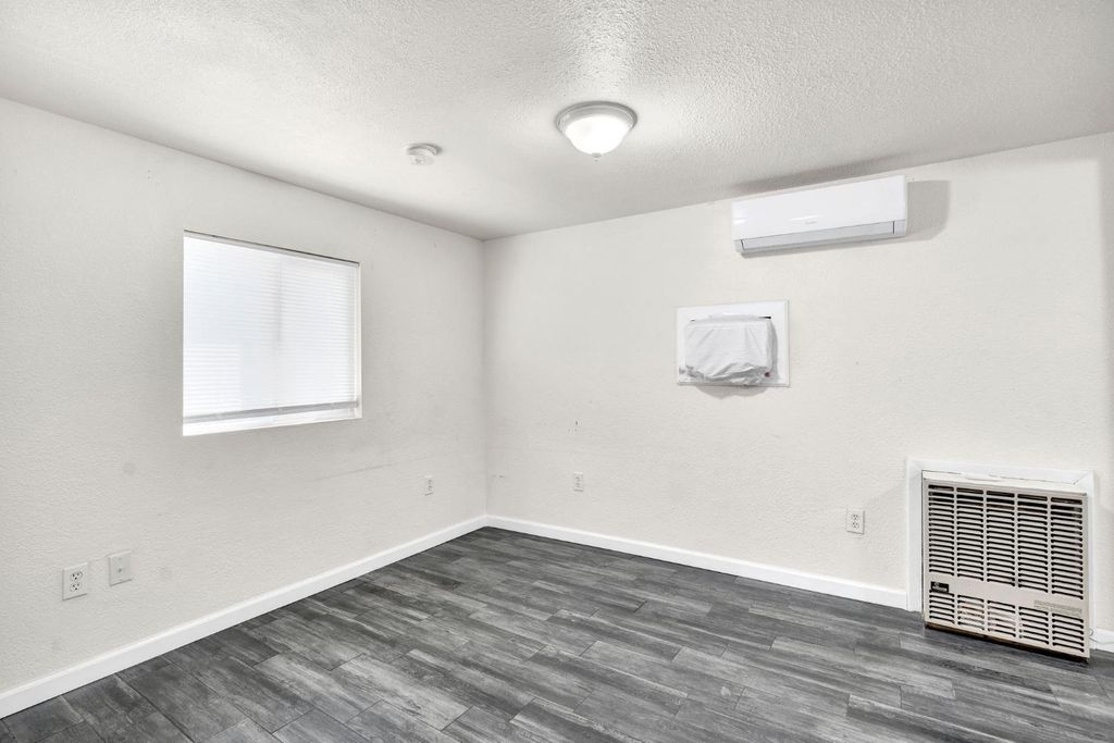 Image 29 of property listing at 13583 E Parlier Avenue, Parlier, CA 93648