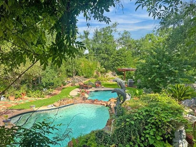 7806 Woodway Drive, Houston, TX 77063