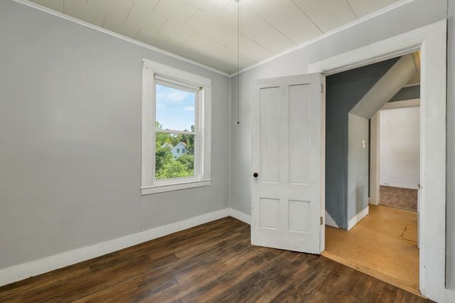 7 Maple Street, Farmington, NH 03835