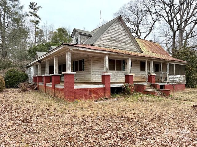 2412 Daves Drive, Shelby, NC 28152