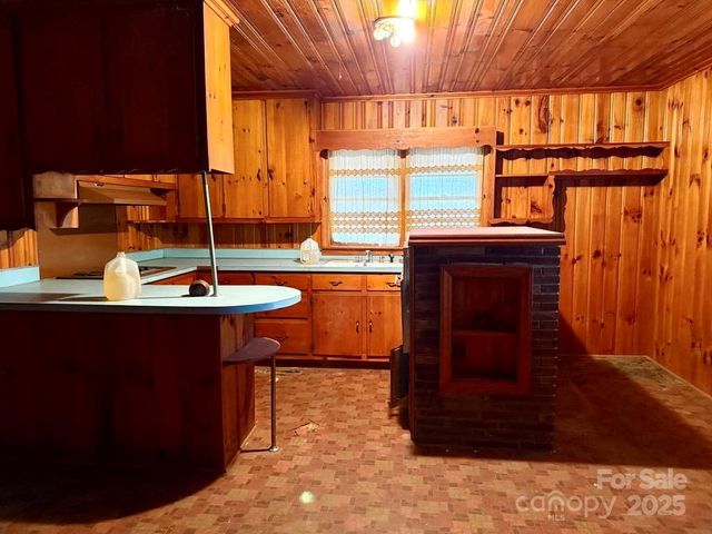 2412 Daves Drive, Shelby, NC 28152
