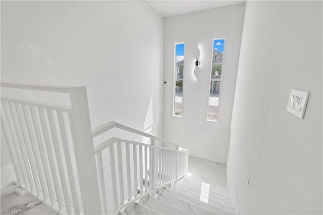 137 Hibiscus DR, Fort Myers Beach, FL 33931