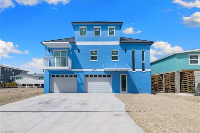 137 Hibiscus DR, Fort Myers Beach, FL 33931