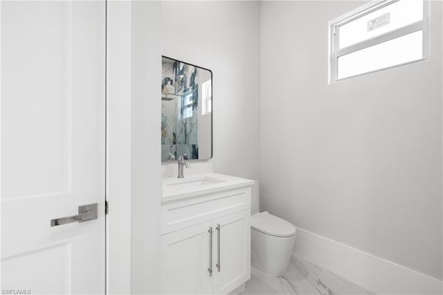 137 Hibiscus DR, Fort Myers Beach, FL 33931