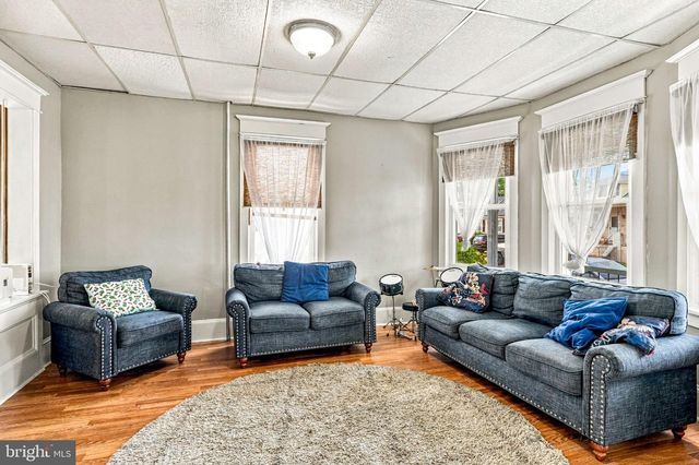 318 CONOVER ST, Burlington, NJ 08016