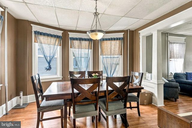 318 CONOVER ST, Burlington, NJ 08016