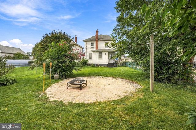 318 CONOVER ST, Burlington, NJ 08016