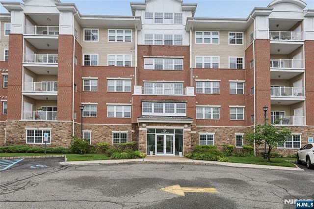 7118 Warrens Way, Wanaque, NJ 07465