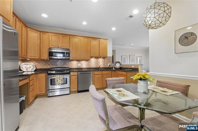 7118 Warrens Way, Wanaque, NJ 07465